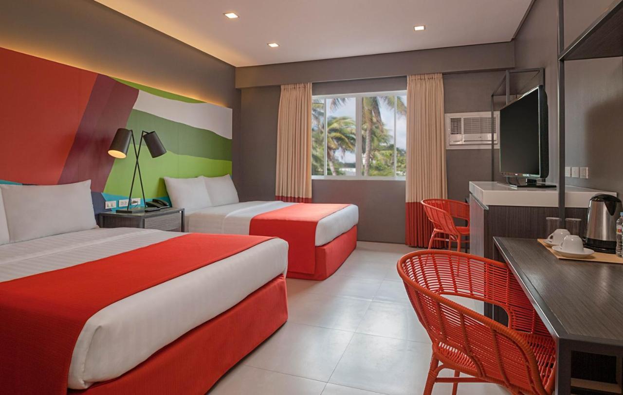 Boracay Uptown Hotel Balabag  Kamer foto
